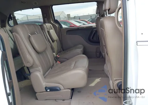 2015 Chrysler Town & Country Touring из США, поврежденный, VIN 2C4RC1BG7FR755174